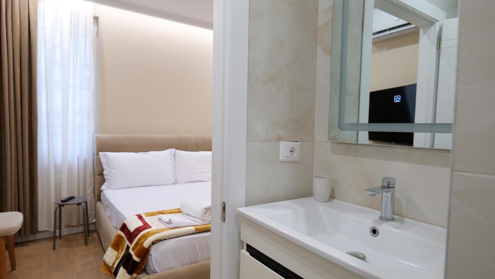 Kristi Apartments 03 ติรานา ภายนอก รูปภาพ